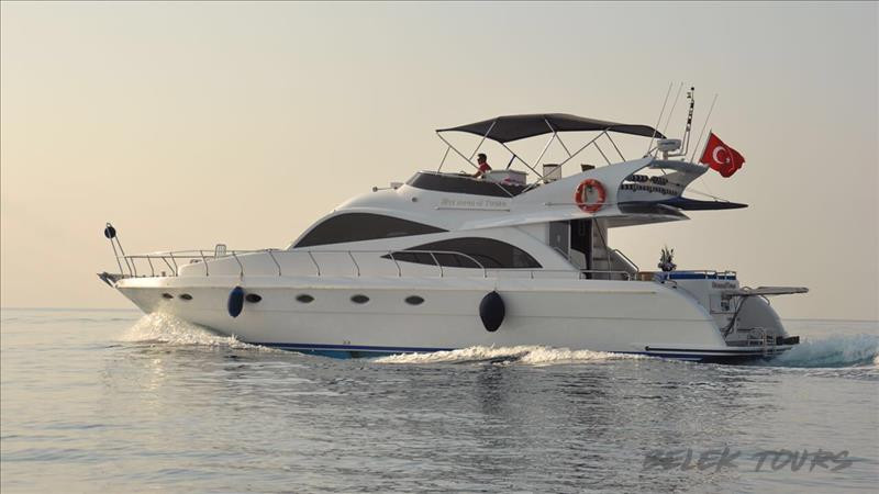 rent a yacht belek